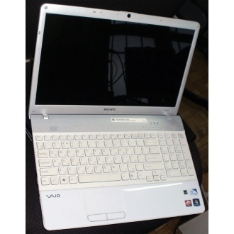 Ноутбук Sony Vaio VPCEB3E1R (Intel Pentium P6100 (2x2.0Ghz) /4096Mb DDR3 /320Gb /Radeon HD5470 /15.5" TFT 1366x768) - Тамбов